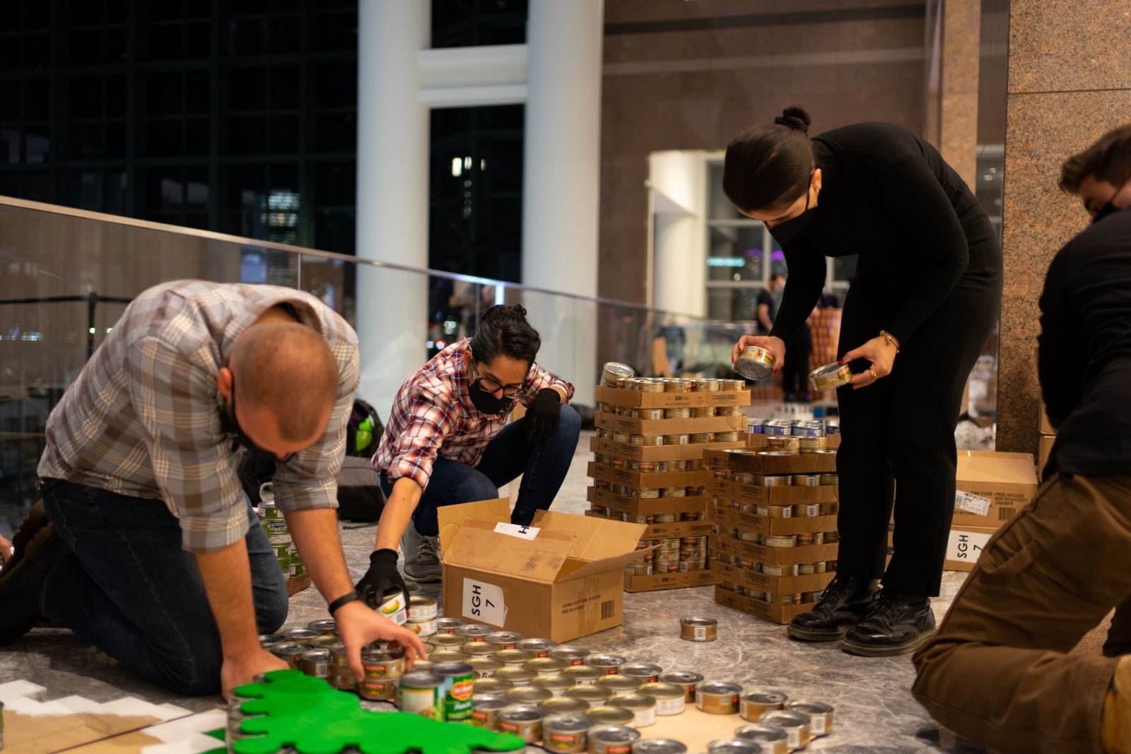 SGH Volunteers at Canstruction to Help Local Food Banks - SGH