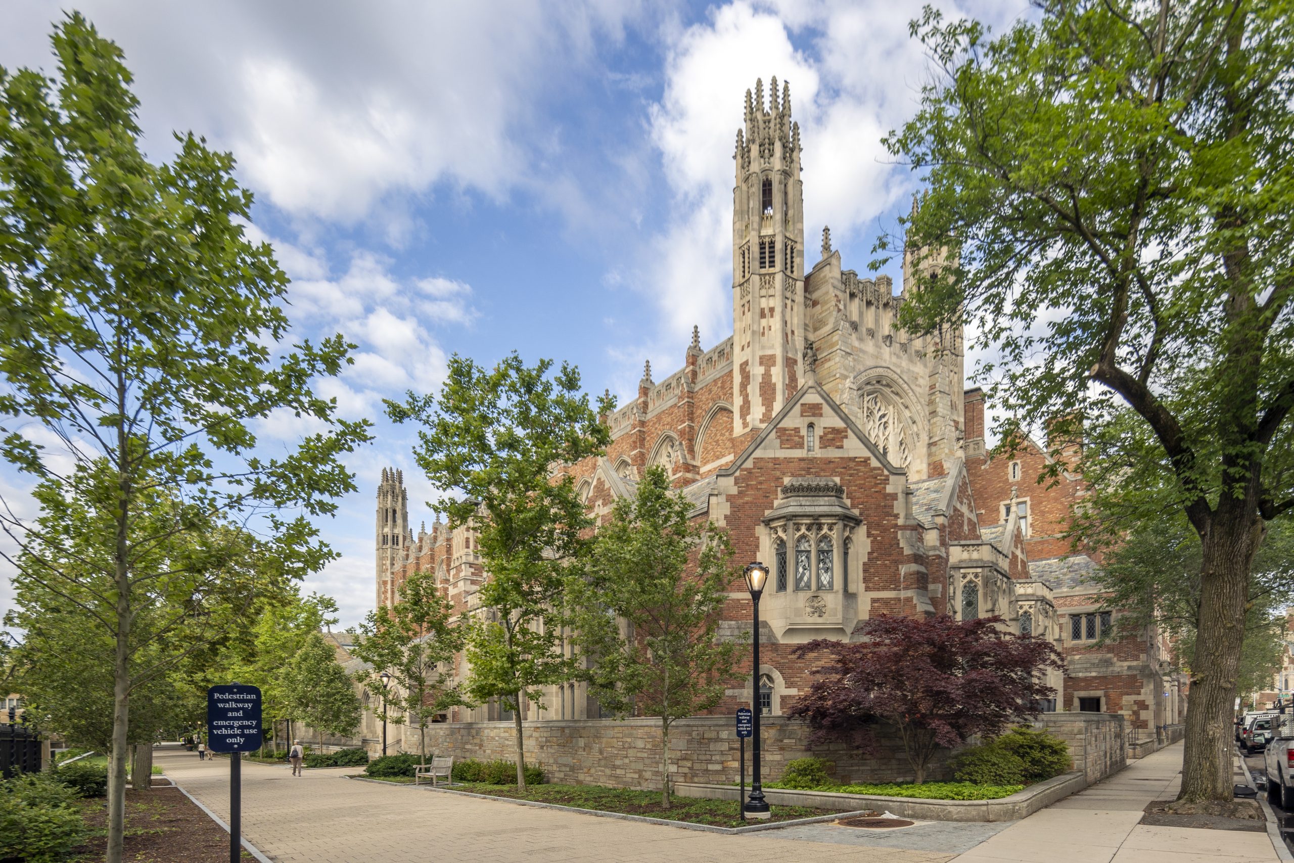 yale law school tours